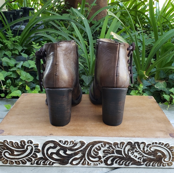 Sassy Corsetted Freebird Distressed Leather Bootie - Picture 14 of 16